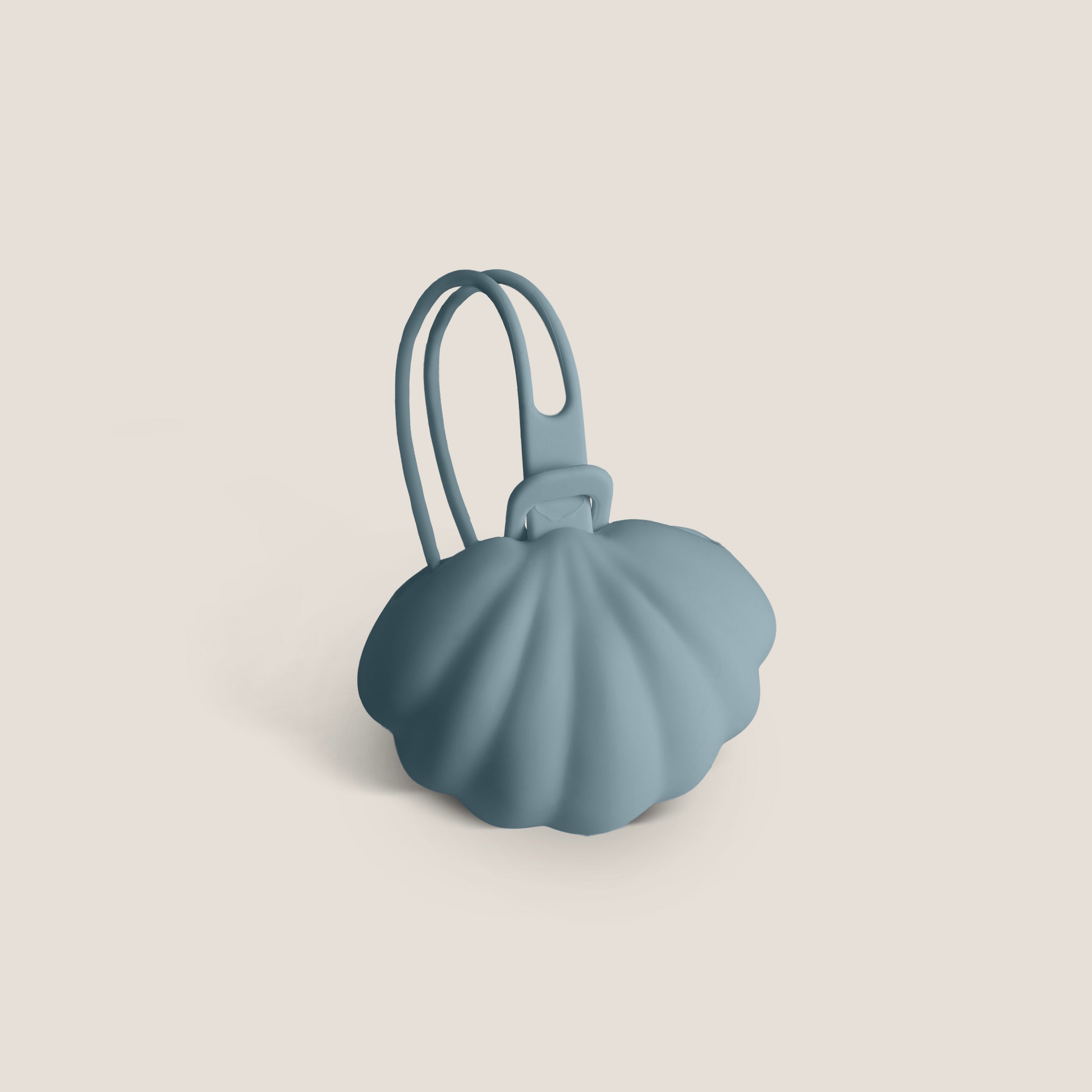 Scallop Nest Charm