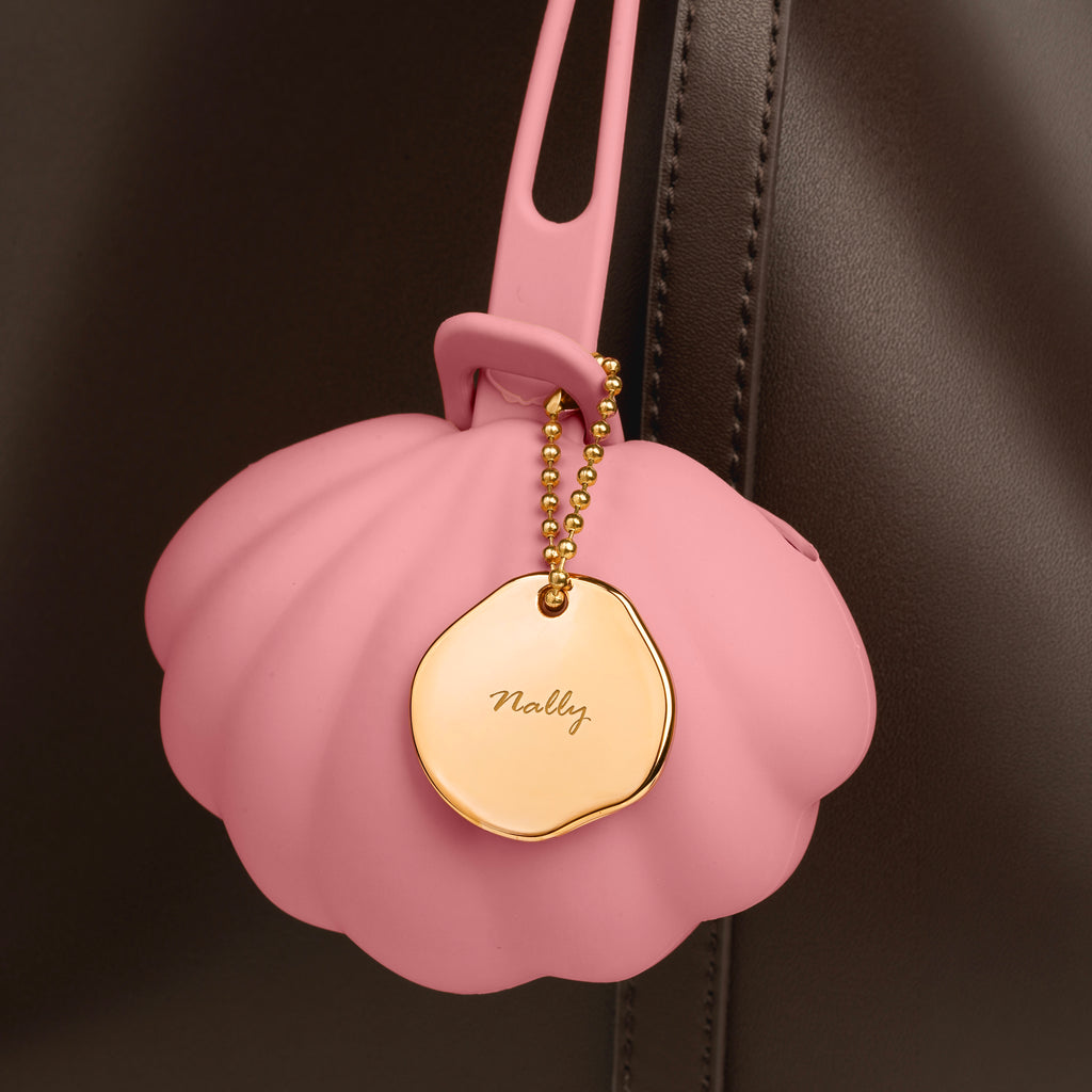 Scallop Nest Charm