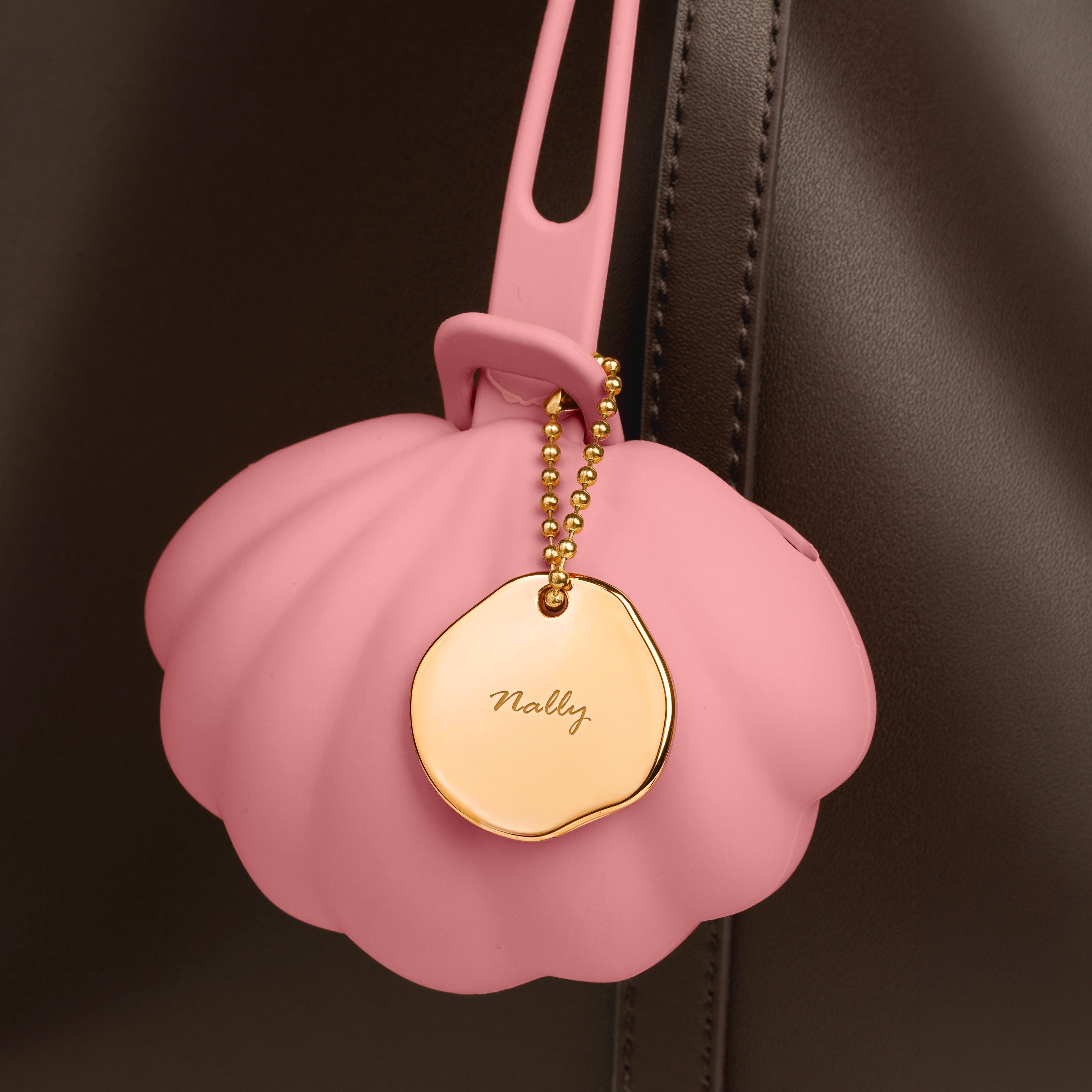 Scallop Nest Charm
